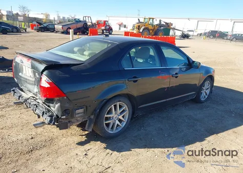 2010 Ford Fusion Sel z USA, uszkodzony, nr VIN 3FAHP0CG2AR261774